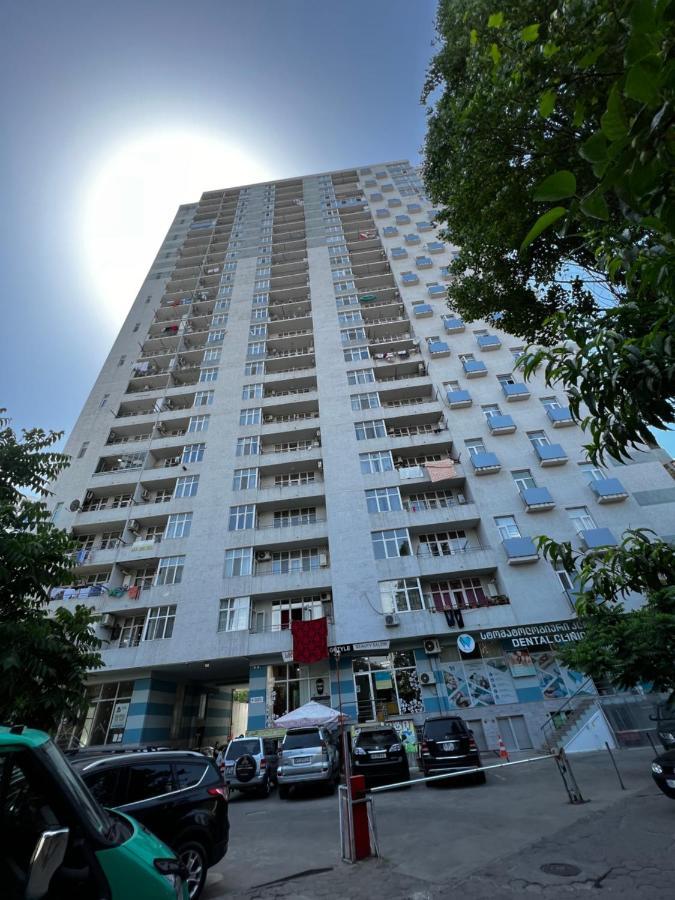 Sea Apartments Батуми Екстериор снимка